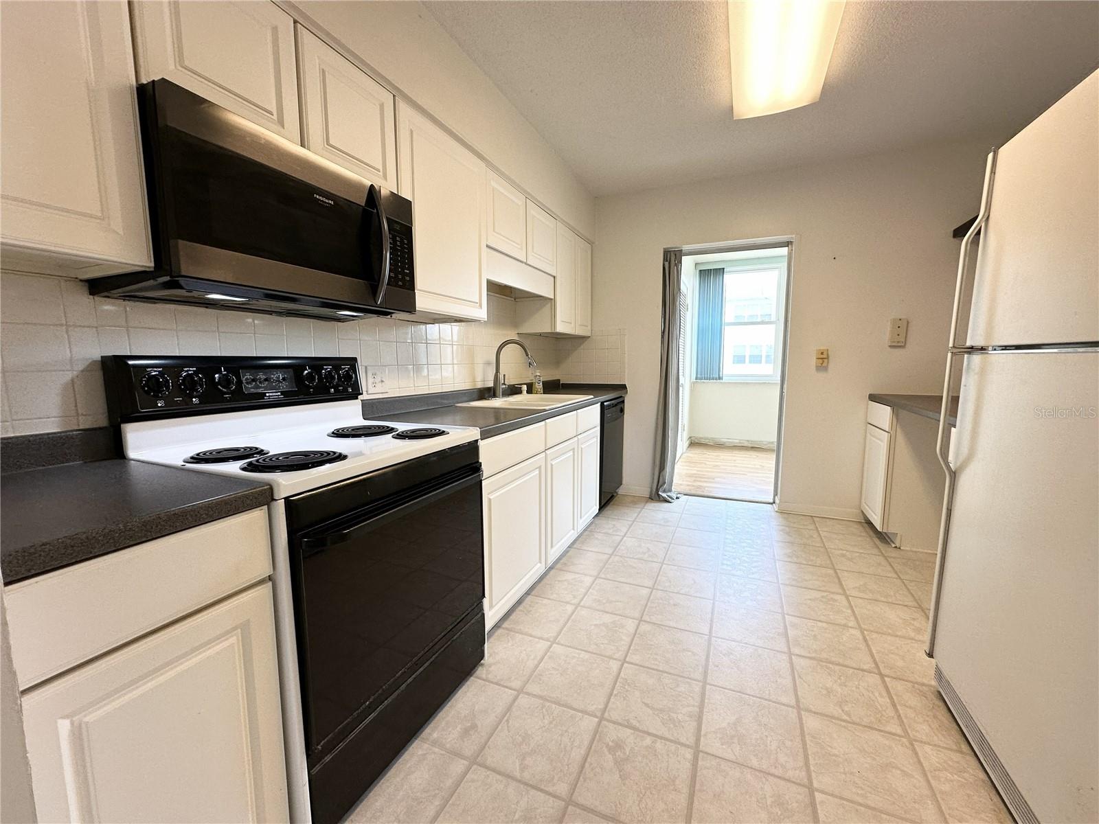 5728 14TH AVE N #206B, ST PETERSBURG, FL — photo 10