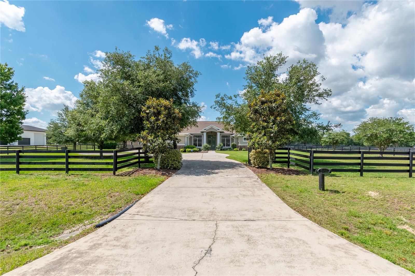 6957 NW 54TH LOOP, OCALA, FL — photo 4