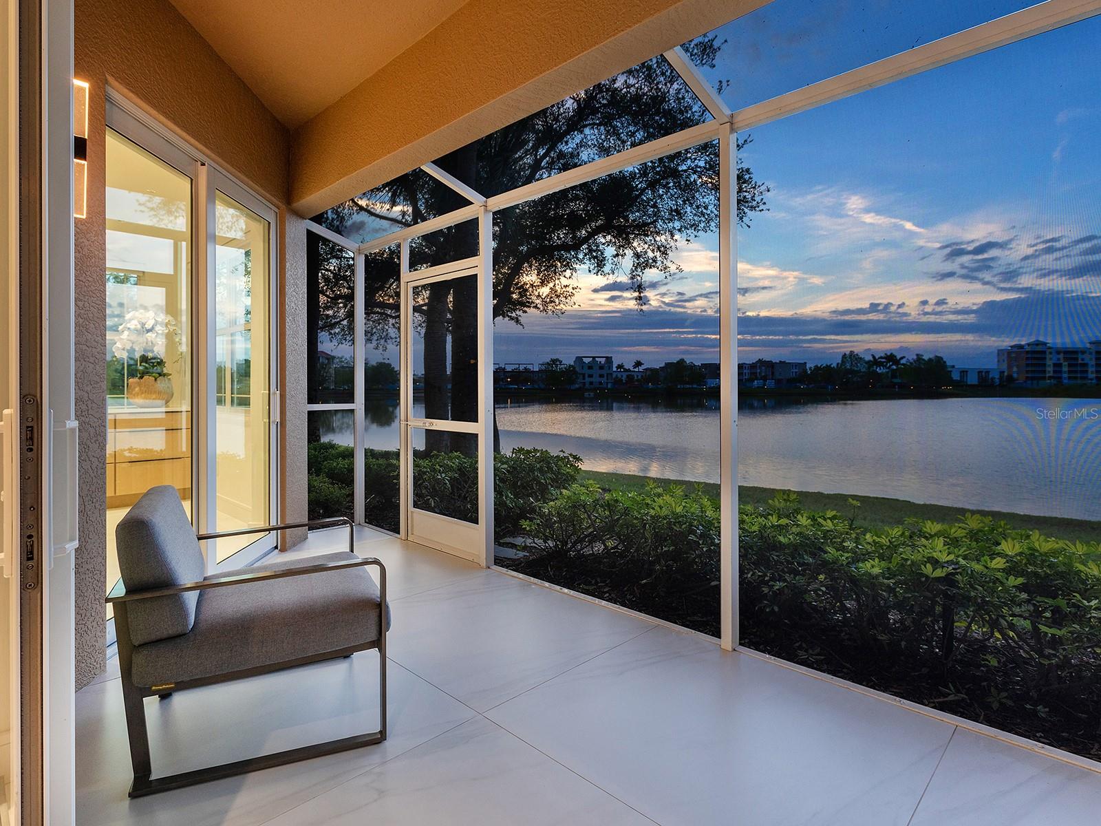 6427 MOORINGS POINT CIR #101, LAKEWOOD RANCH, FL — photo 2