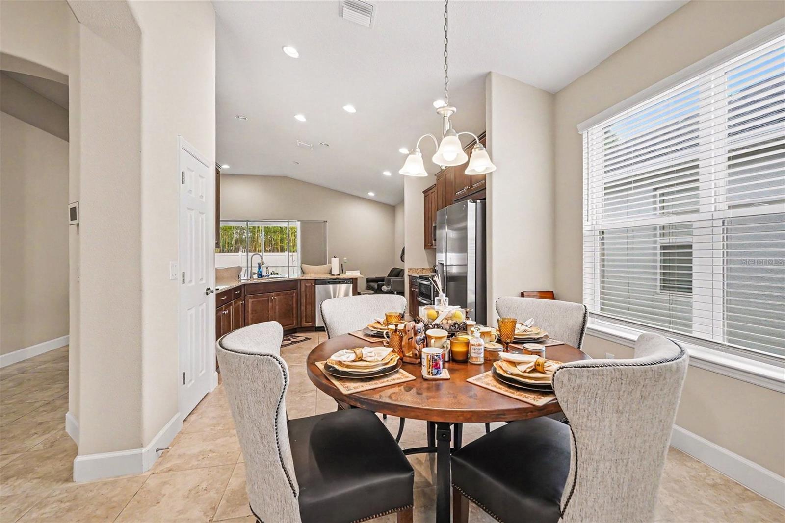 7907 SILVER CLOVER CT, RIVERVIEW, FL — photo 2