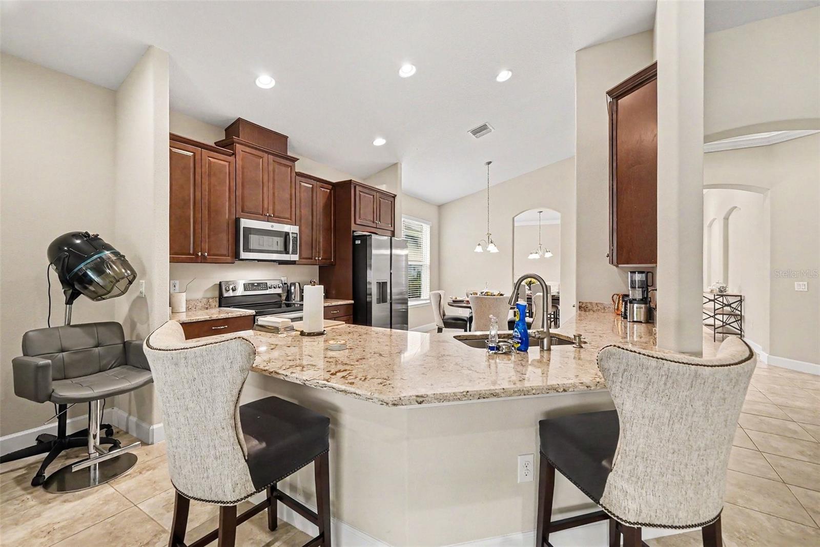 7907 SILVER CLOVER CT, RIVERVIEW, FL — photo 4