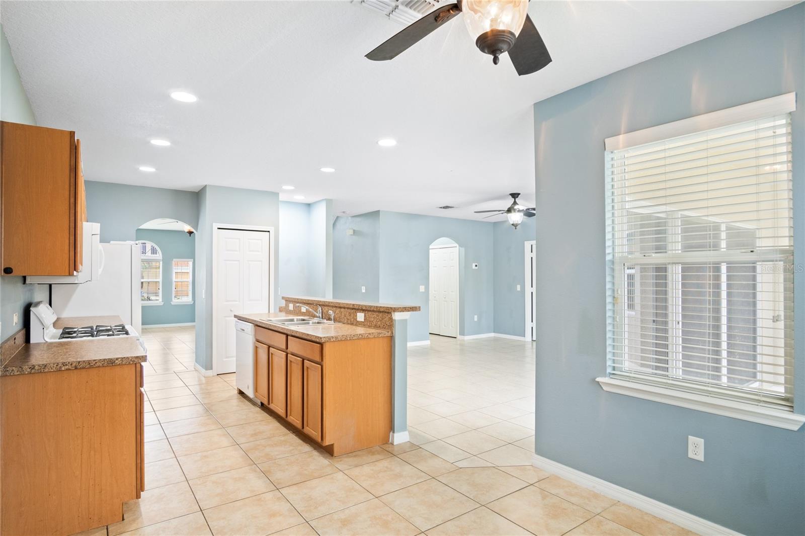 118 MIRO DR, DAVENPORT, FL — photo 14