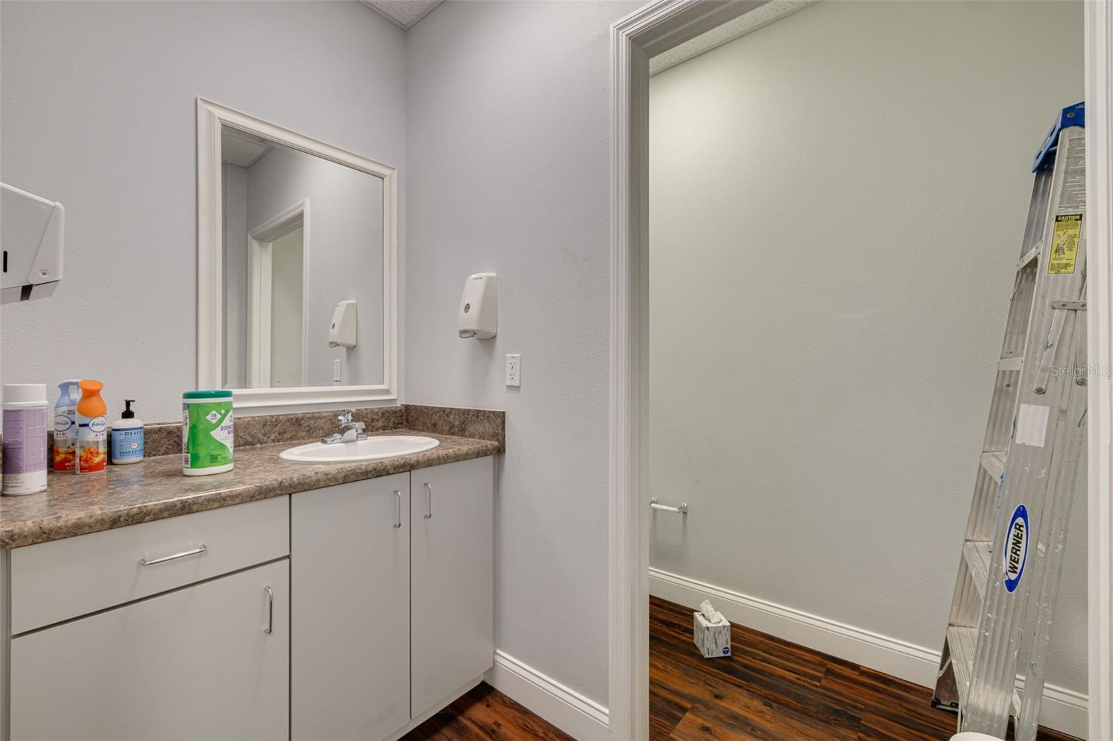 1033 W BAY DR, LARGO, FL — photo 31