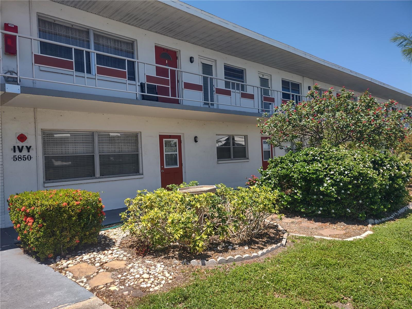 5850 18TH ST N #23, ST PETERSBURG, FL — photo 4