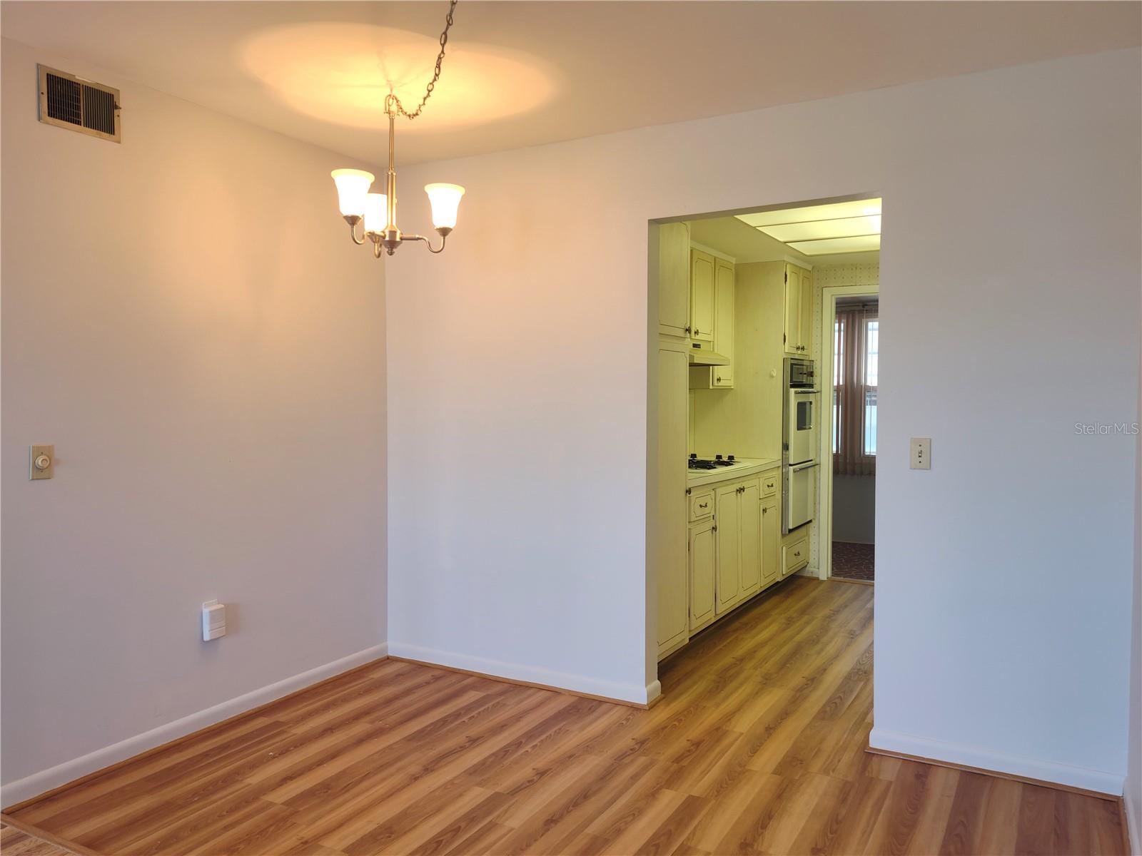 5850 18TH ST N #23, ST PETERSBURG, FL — photo 23