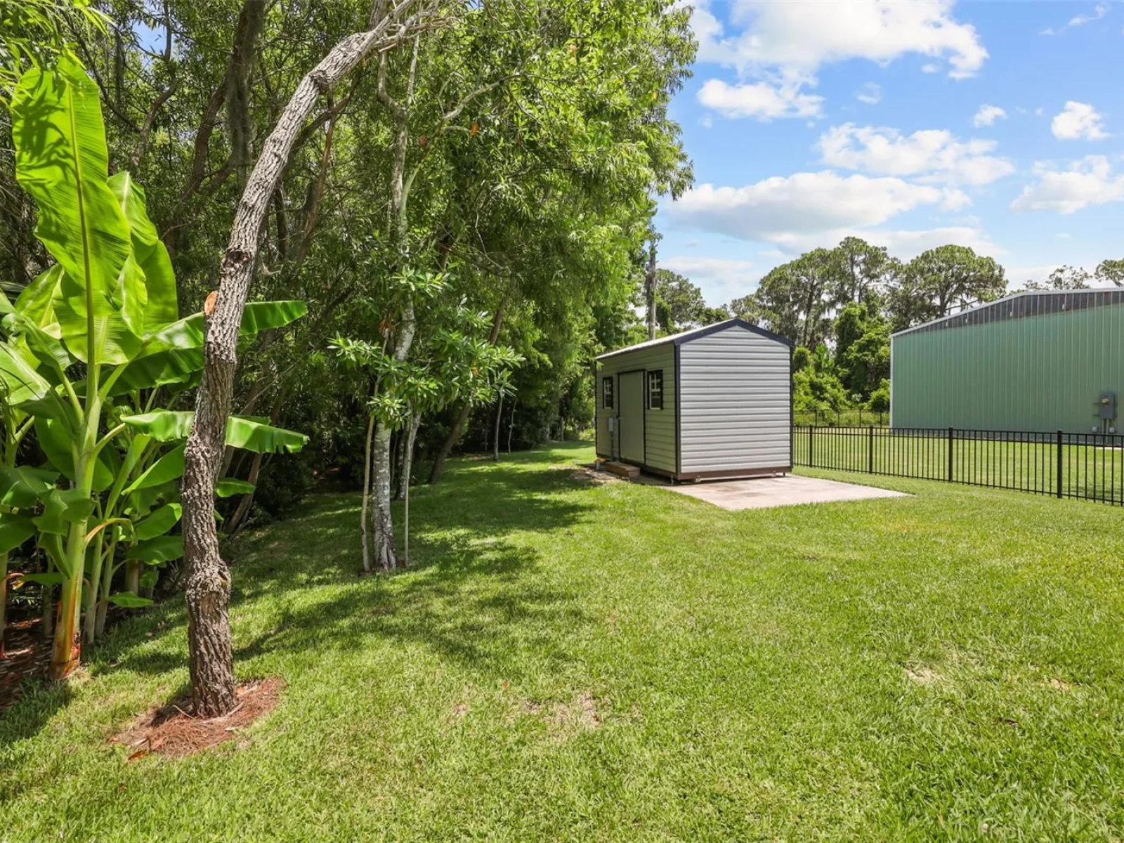 33000 LAKESHORE DR, TAVARES, FL — photo 27