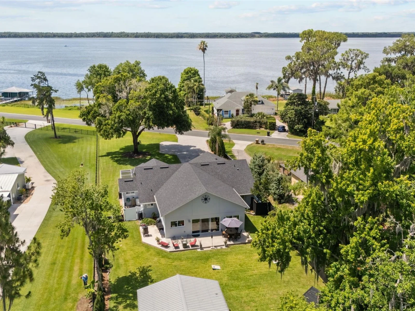 33000 LAKESHORE DR, TAVARES, FL — photo 39