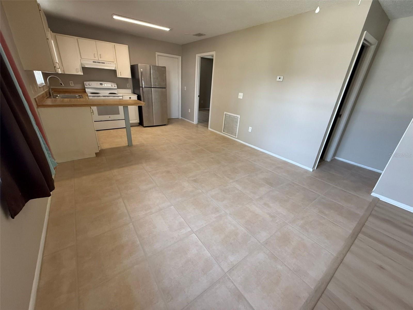 11081 PENDLETON AVE #A, ENGLEWOOD, FL — photo 4