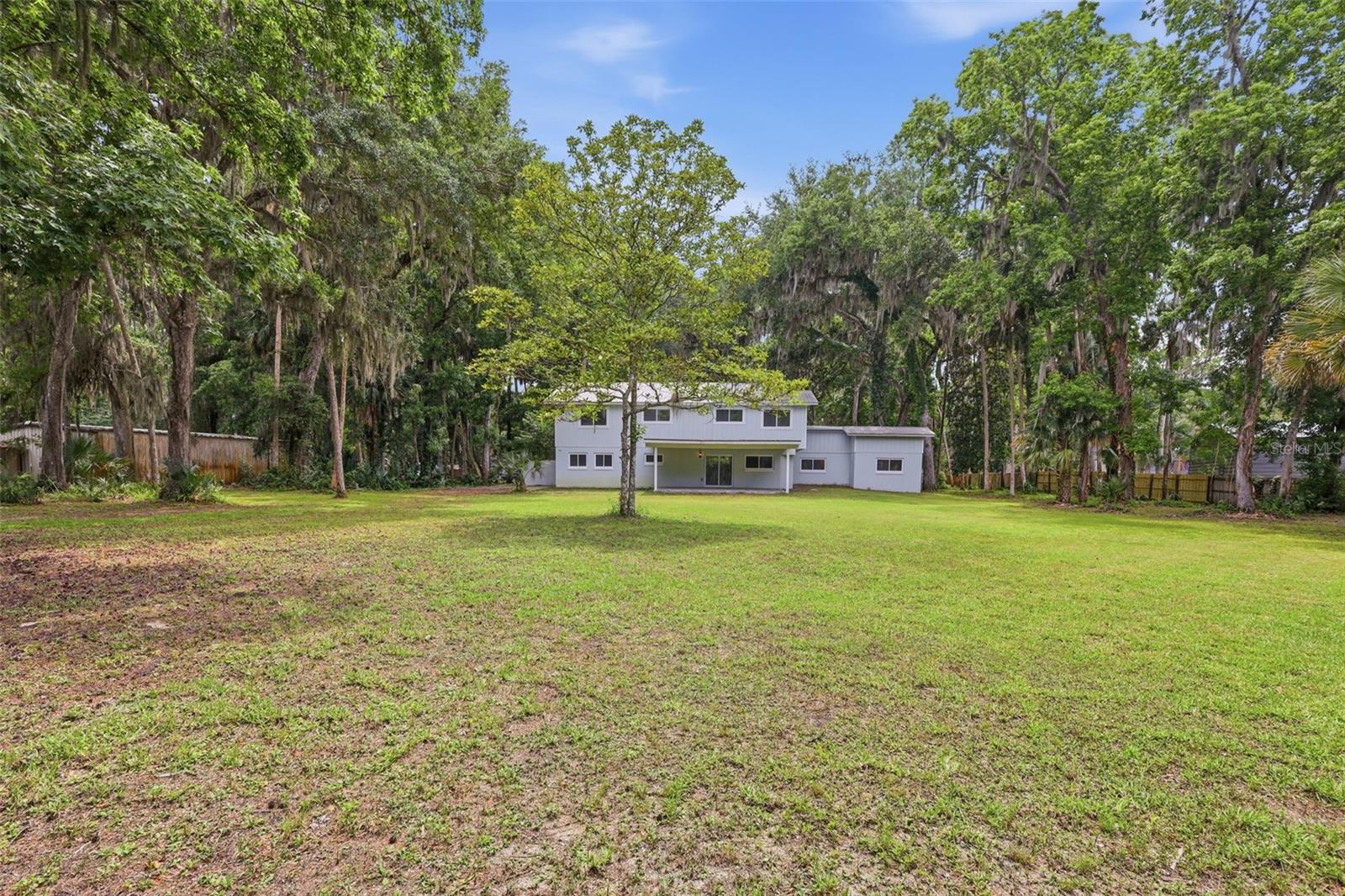 555 WILDWOOD DR, NEW SMYRNA BEACH, FL — photo 2
