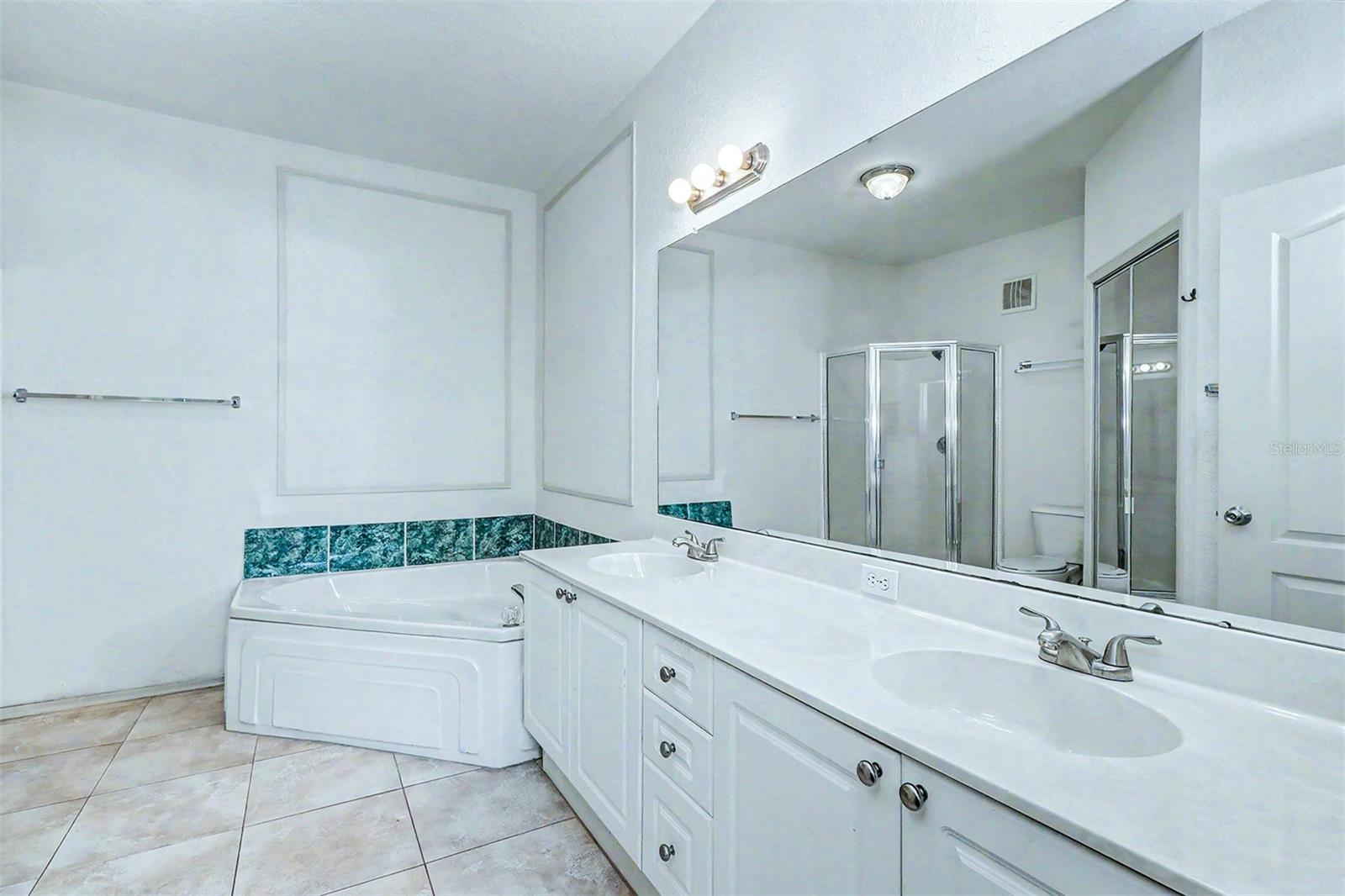 2746 VIA TIVOLI #110B, CLEARWATER, FL — photo 17