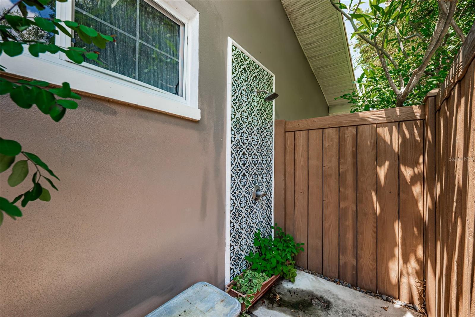 1496 49TH AVE NE, ST PETERSBURG, FL — photo 39