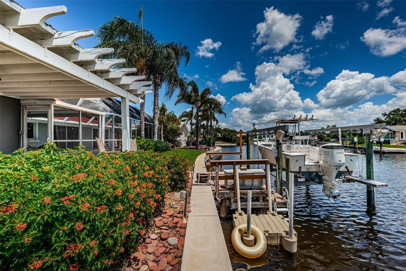 1496 49TH AVE NE, ST PETERSBURG, FL — photo 45