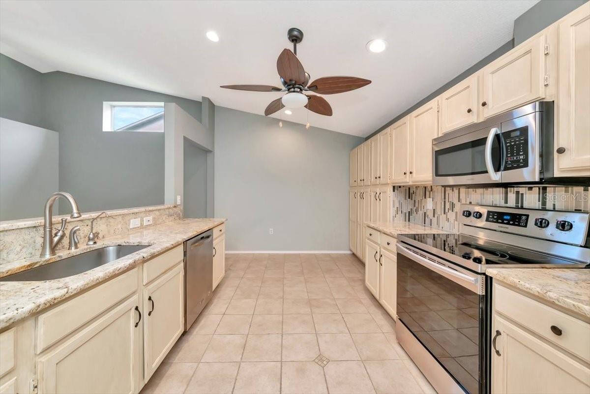 4734 RAINTREE STREET CIR E, BRADENTON, FL — photo 17