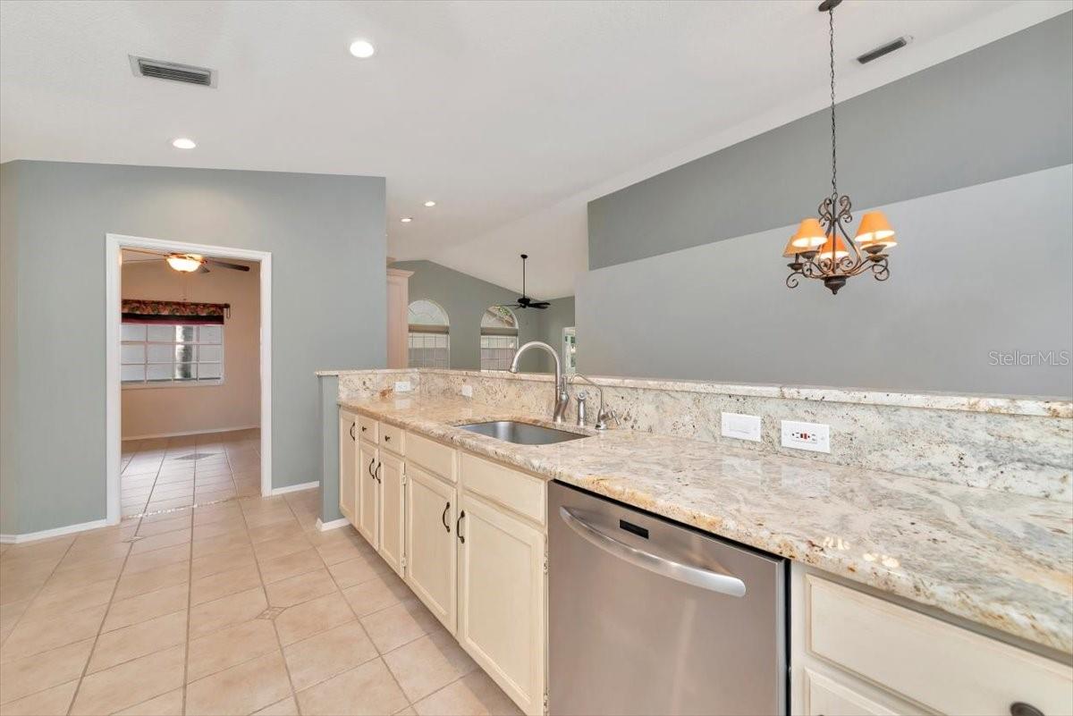 4734 RAINTREE STREET CIR E, BRADENTON, FL — photo 19