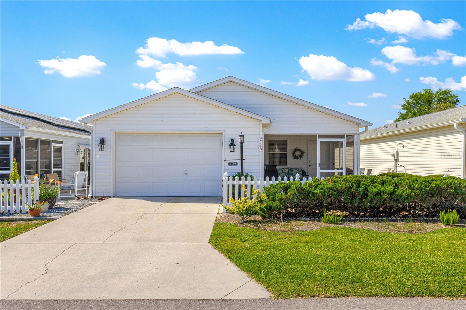 2140 ESTEVEZ DR, LADY LAKE, FL