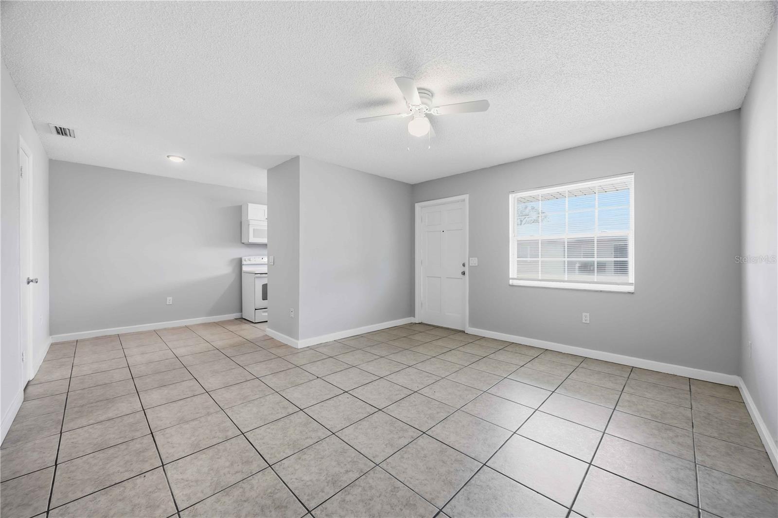 1118 MELODY LANE, SEBRING, FL — photo 4
