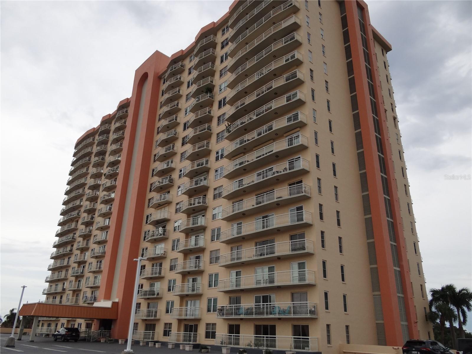 4900 BRITTANY DR S #305, ST PETERSBURG, FL