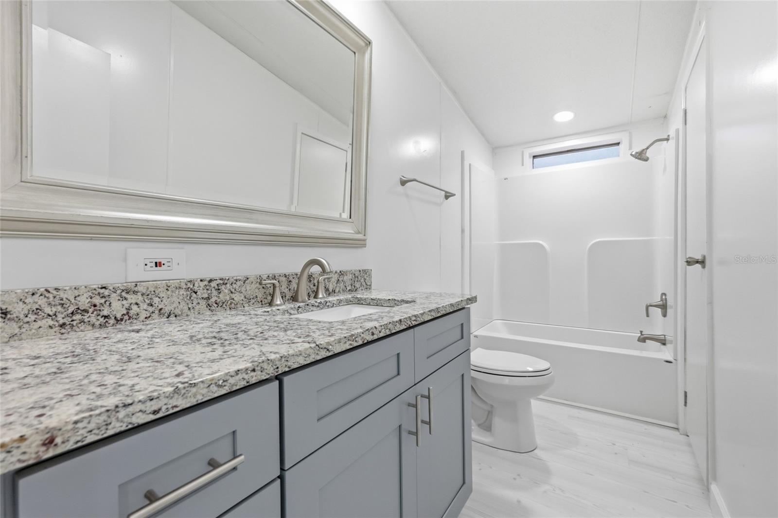 264 SW CENTRAL TER, FORT WHITE, FL — photo 18