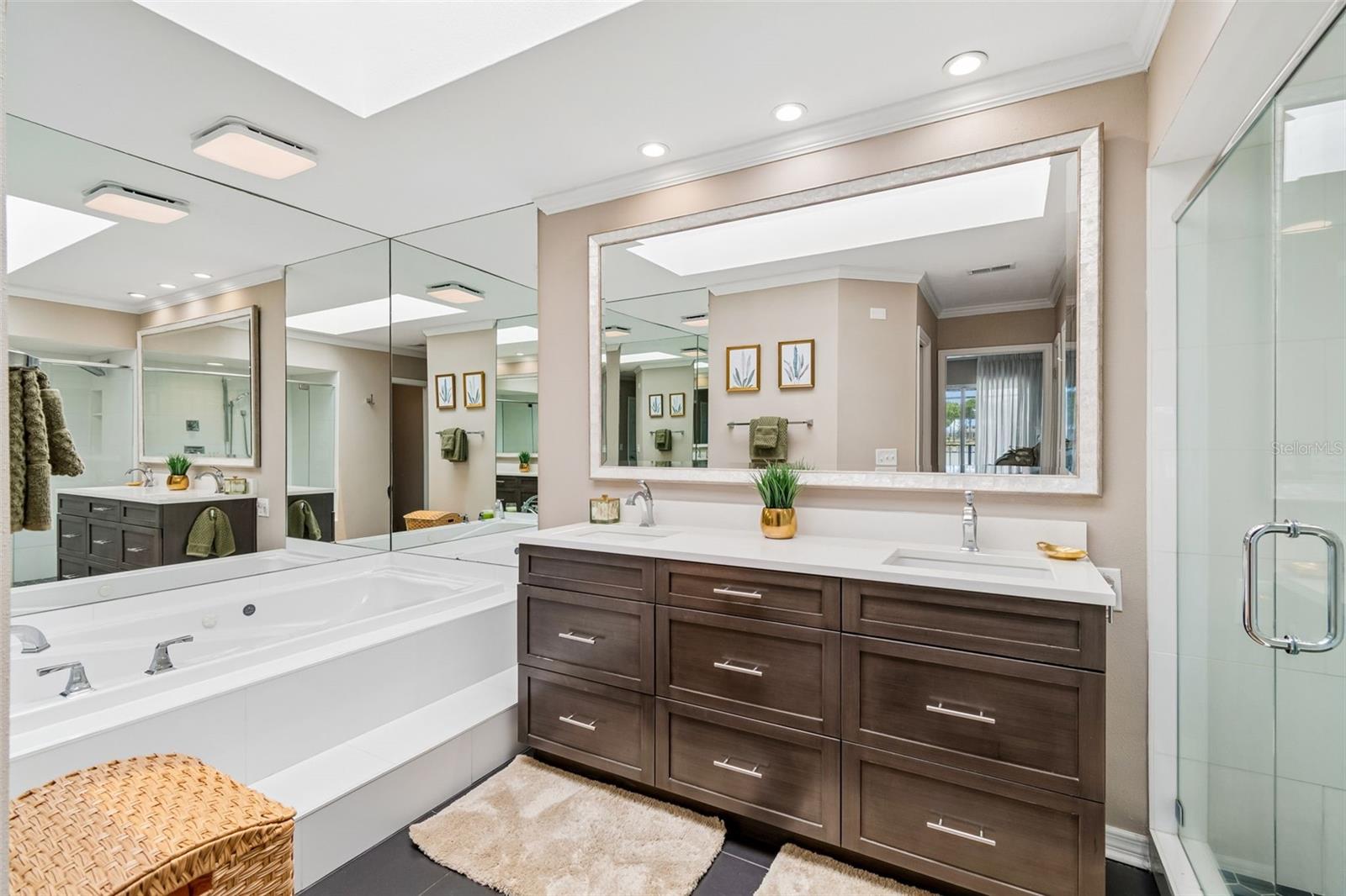 3133 LAKE ELLEN DR, TAMPA, FL — photo 33