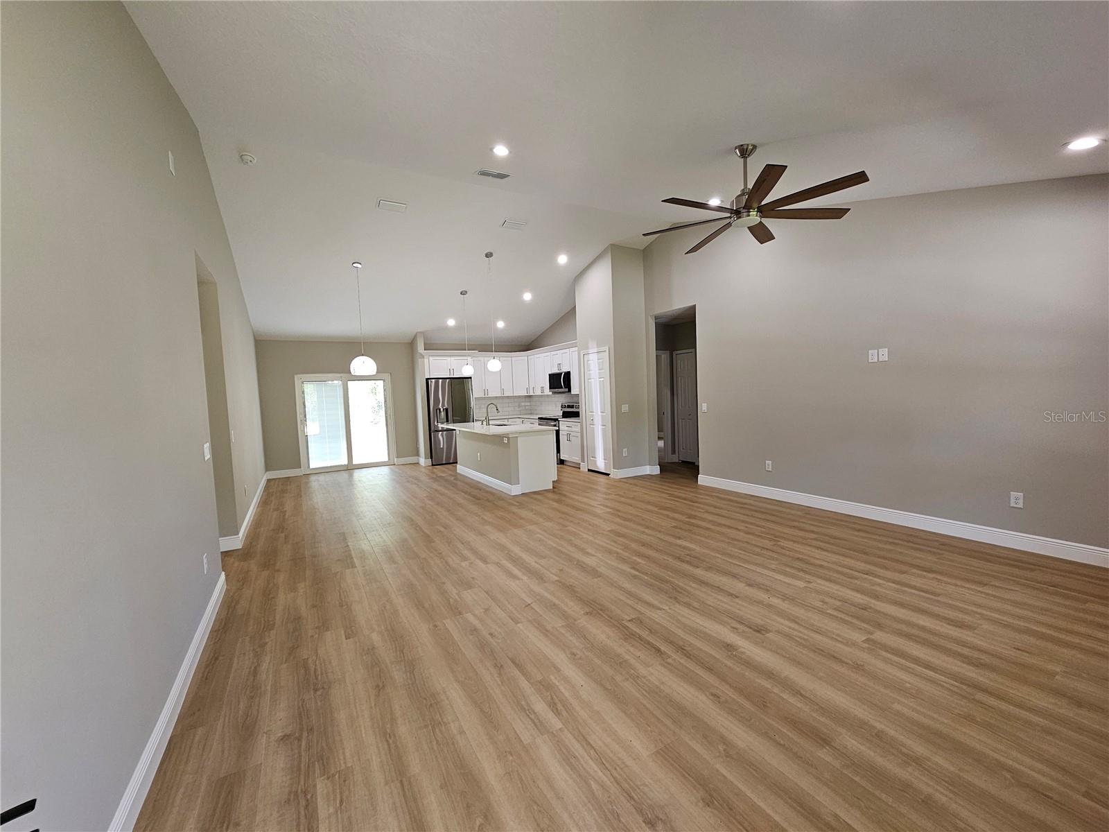 6920 SE 123RD PL, BELLEVIEW, FL — photo 2