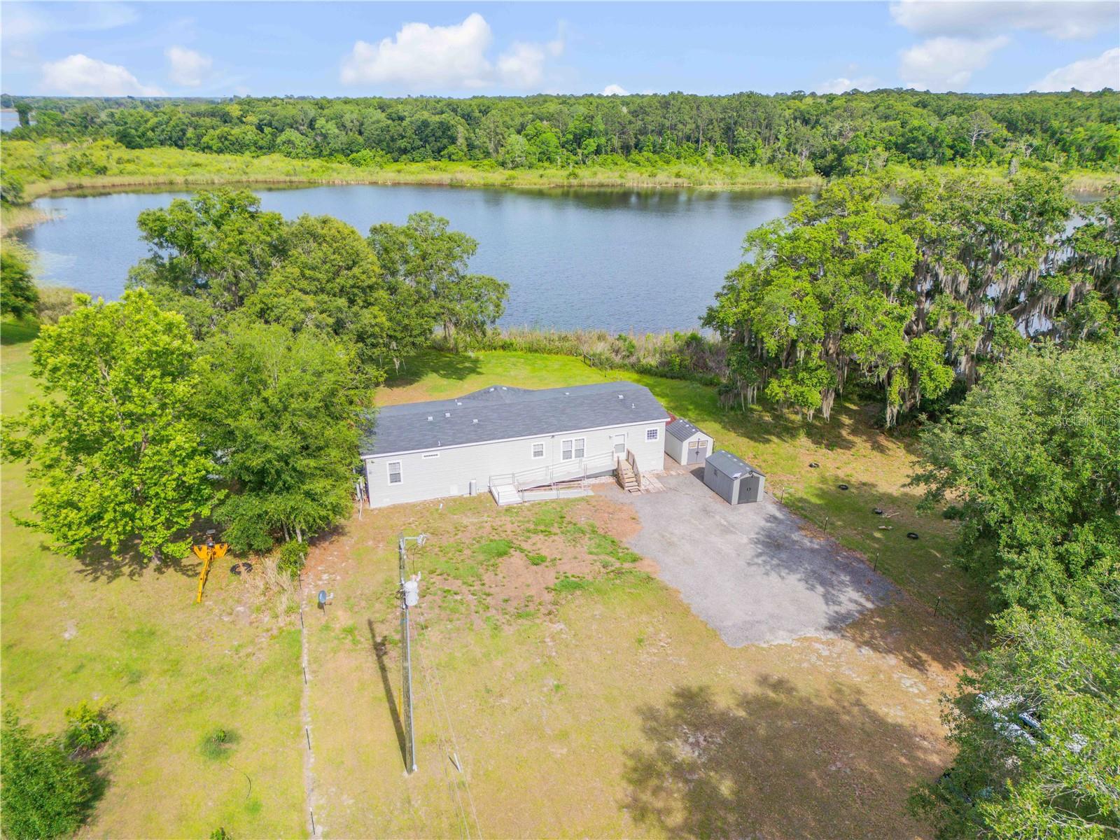 640 UNION AVE, CRESCENT CITY, FL