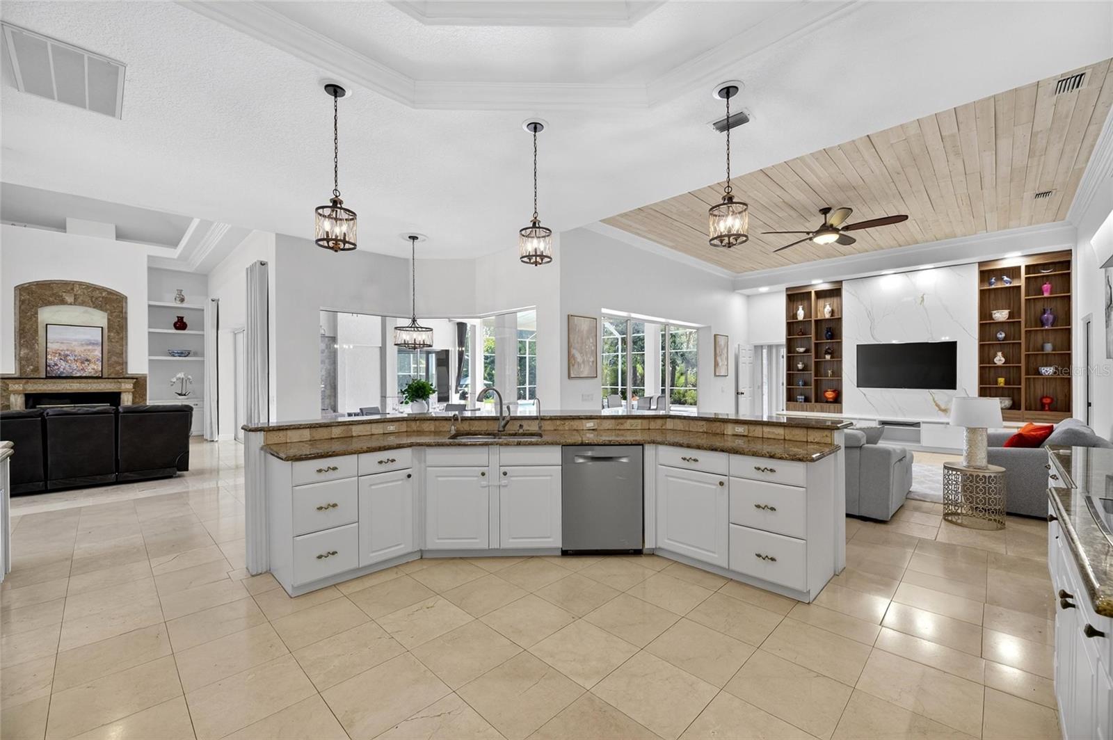 6353 W MACLAURIN DR, TAMPA, FL — photo 24