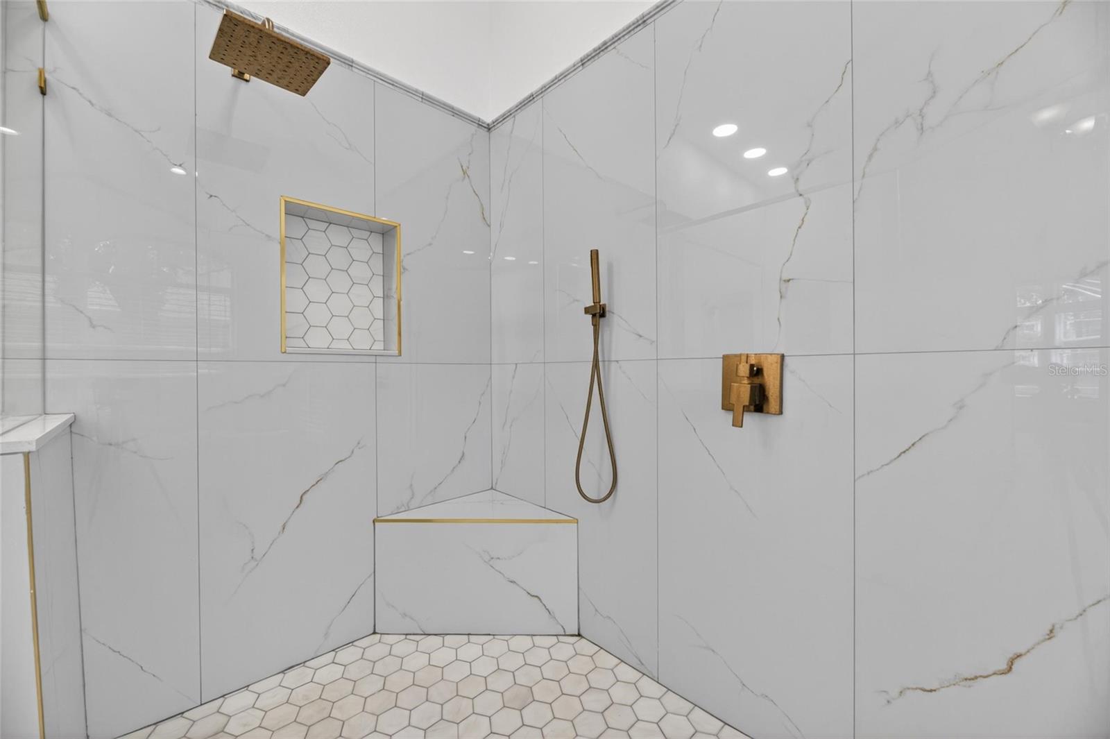 6353 W MACLAURIN DR, TAMPA, FL — photo 49