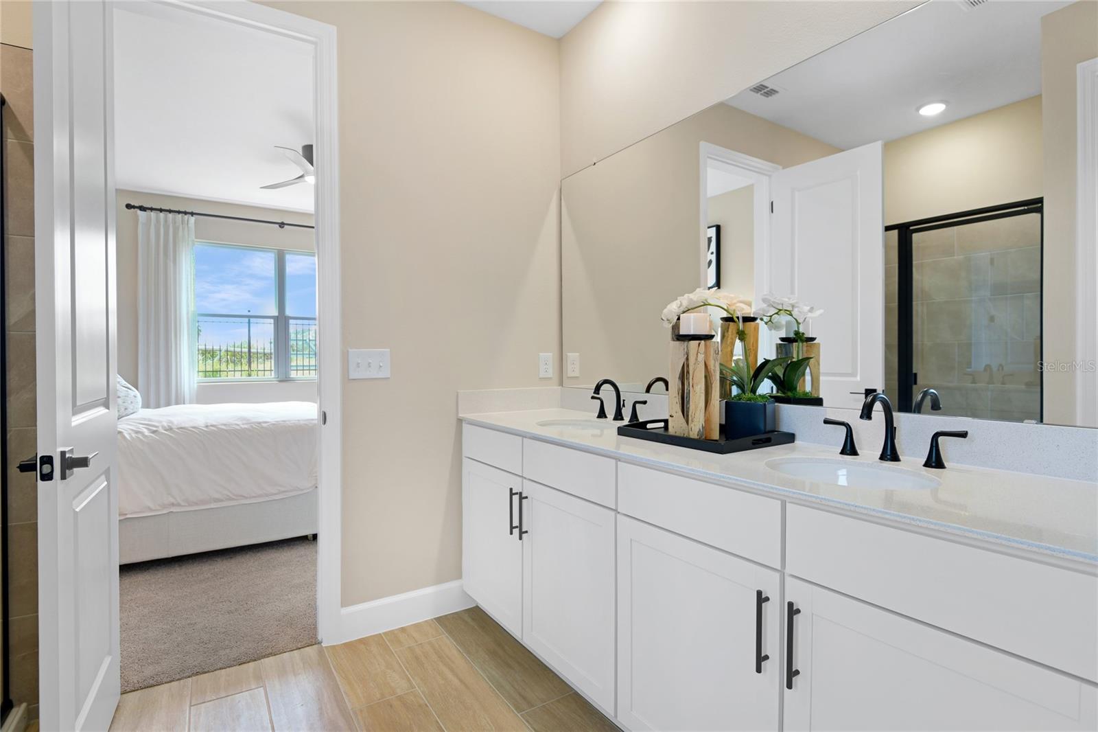 190 BLUE STAR CT, TAVARES, FL — photo 35