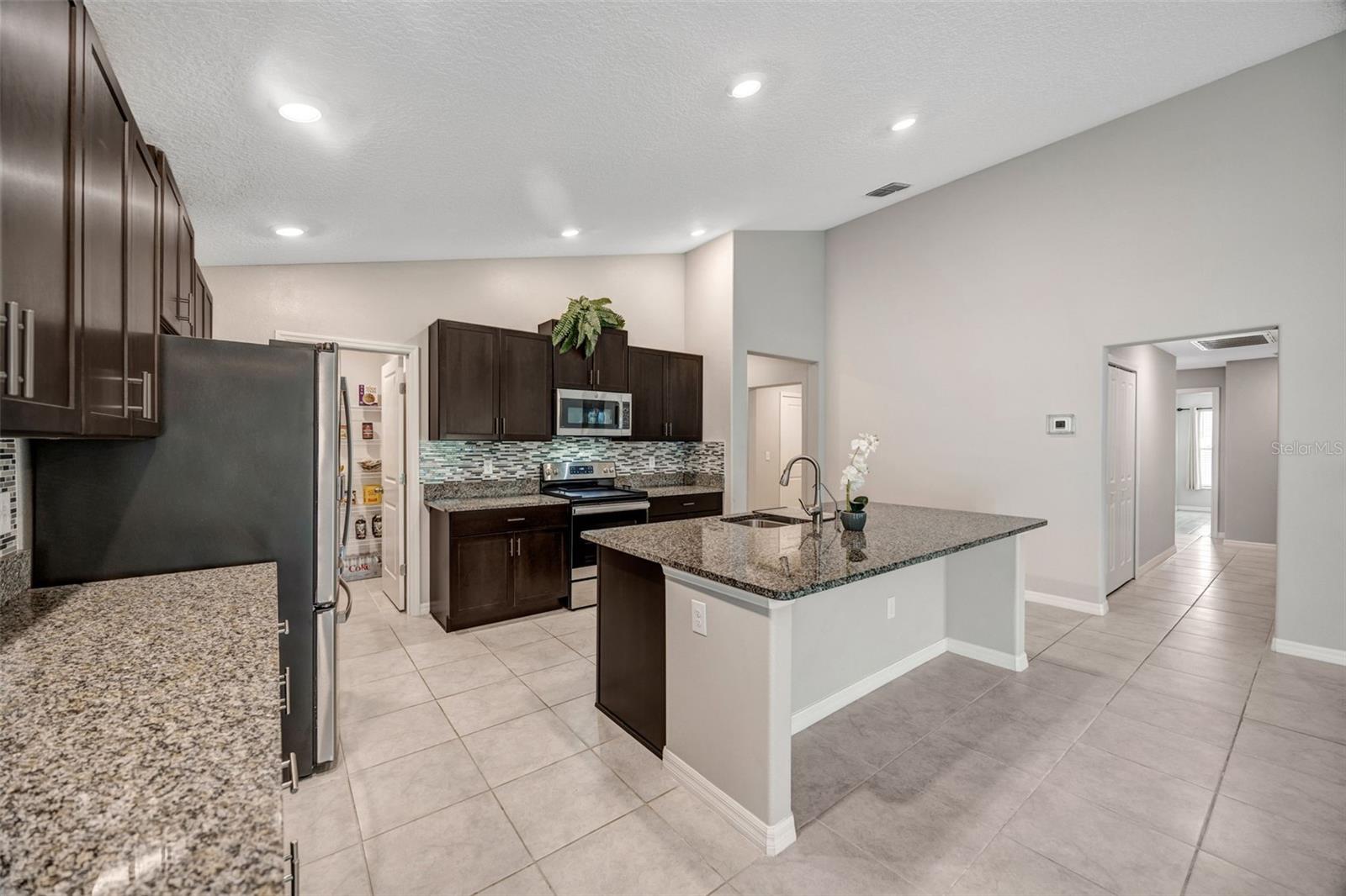 138 RAIN BERRY AVE, RUSKIN, FL — photo 40
