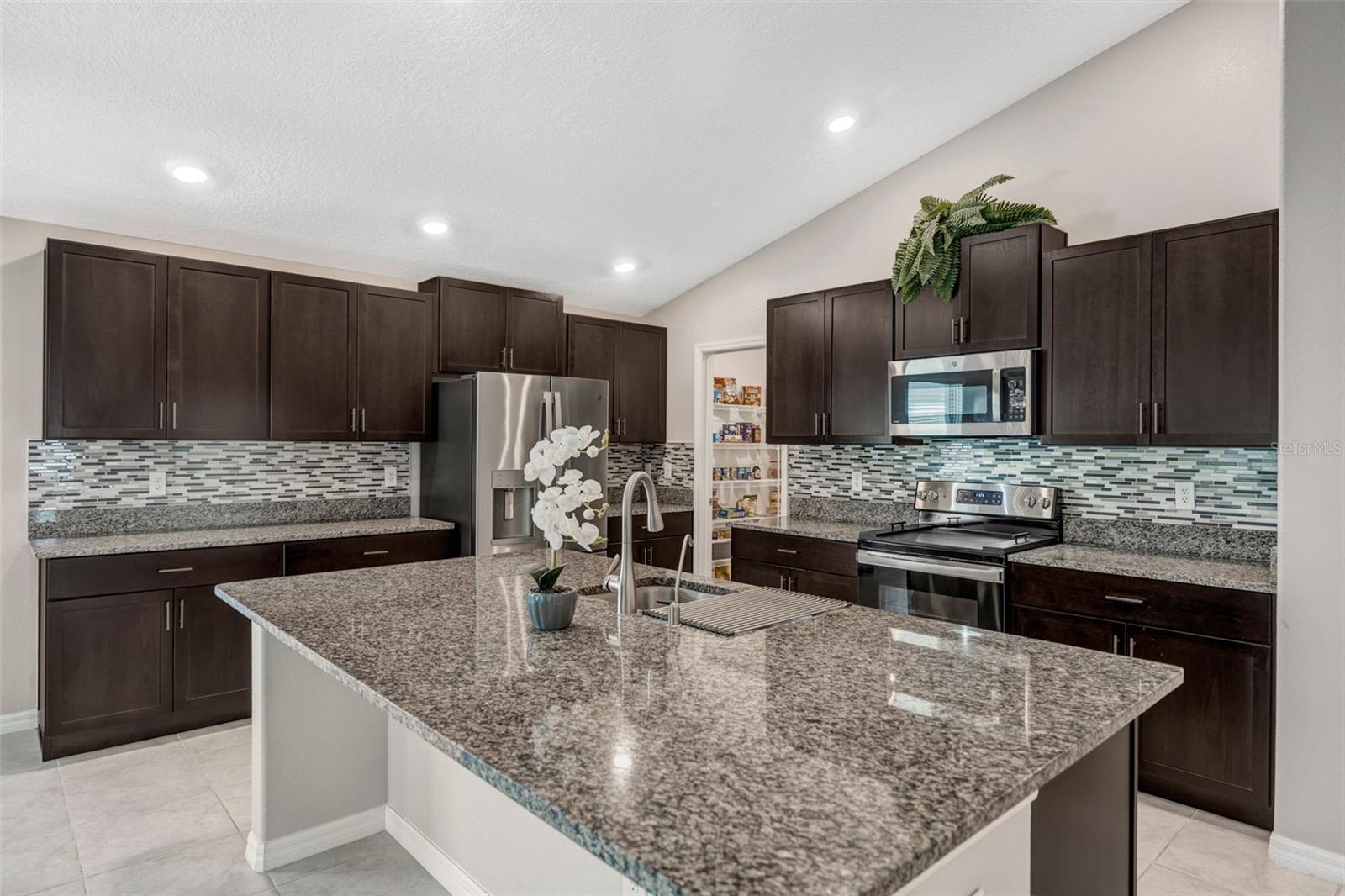 138 RAIN BERRY AVE, RUSKIN, FL — photo 41