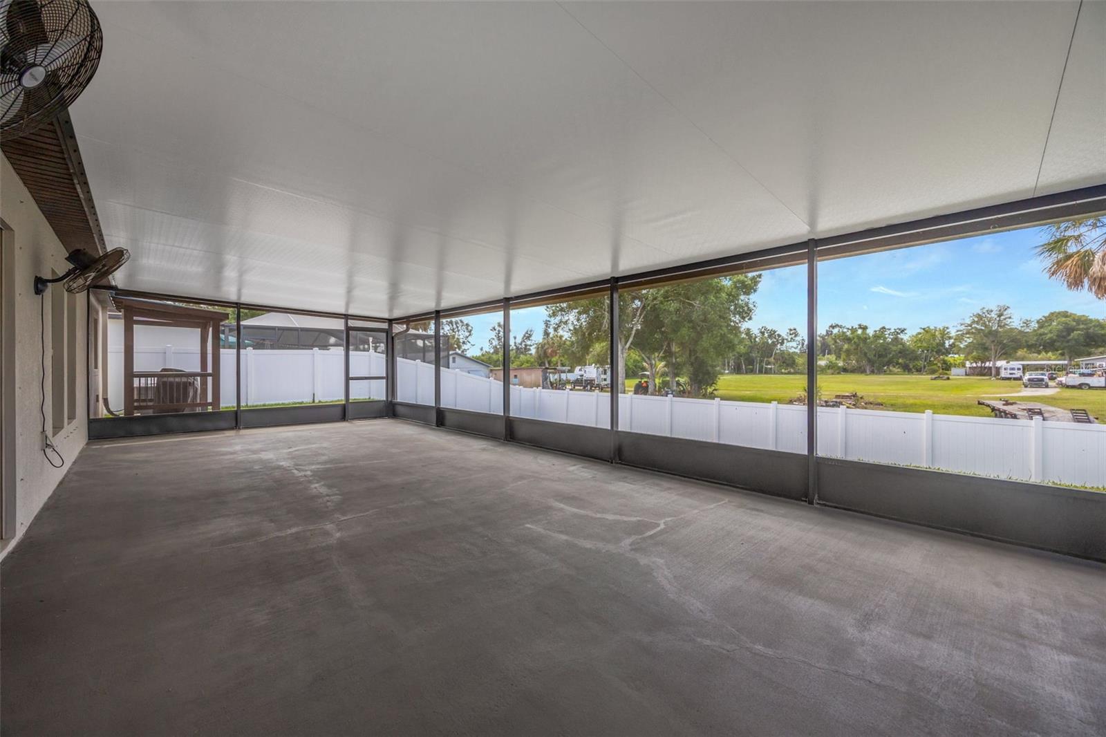 138 RAIN BERRY AVE, RUSKIN, FL — photo 46