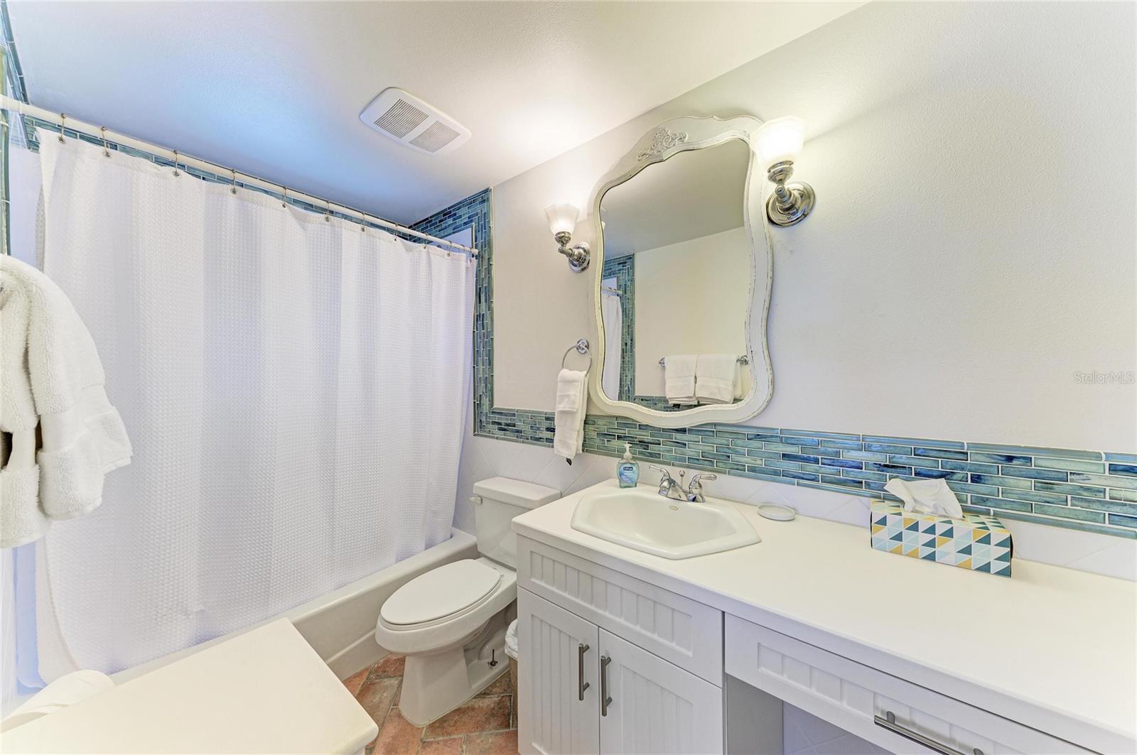 101 PALM AVE #1, ANNA MARIA, FL — photo 23