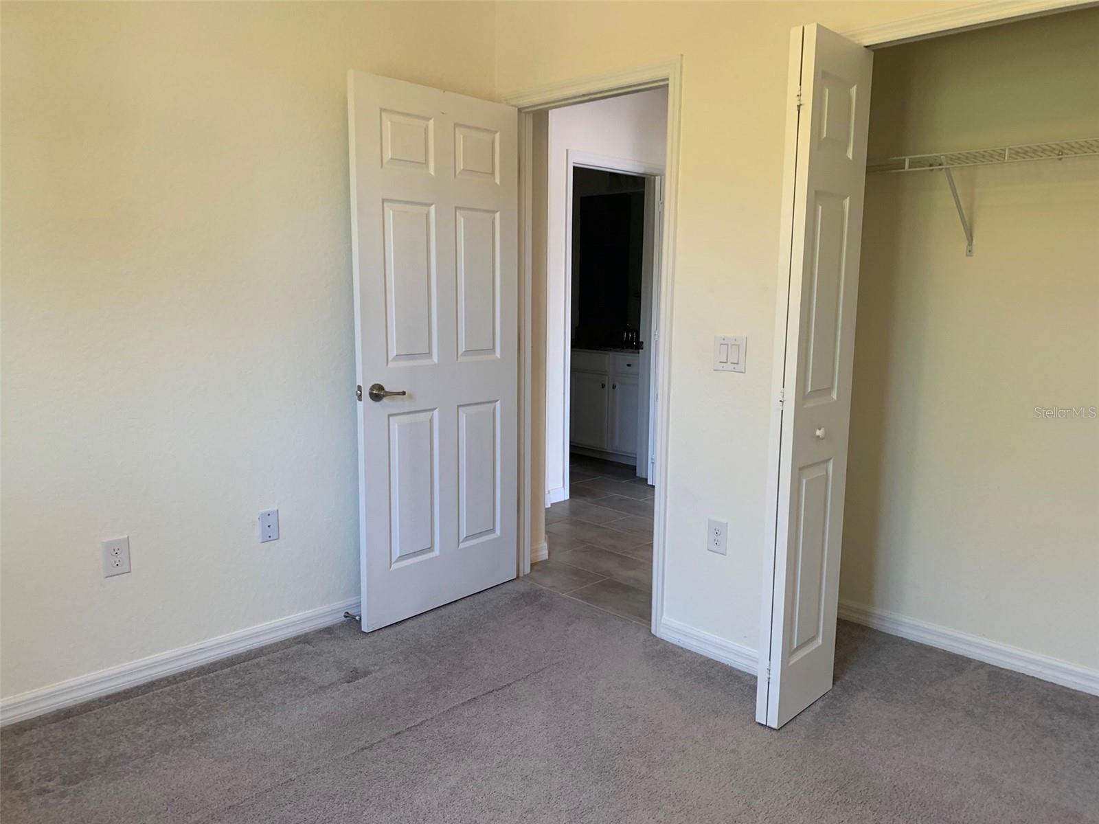 12259 AMICA LOOP, VENICE, FL — photo 15