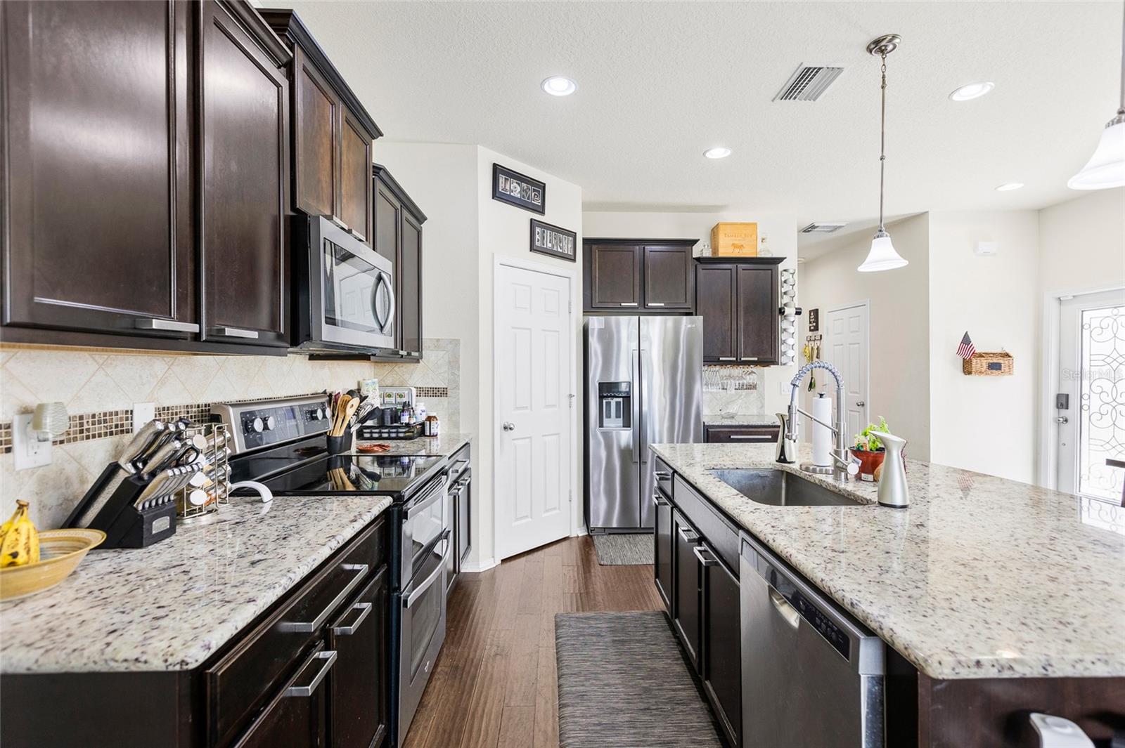 8738 TURNSTONE HAVEN PL, TAMPA, FL — photo 10