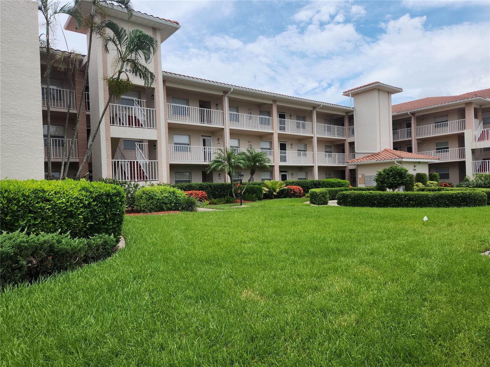 6507 STONE RIVER RD #205, BRADENTON, FL — photo 2