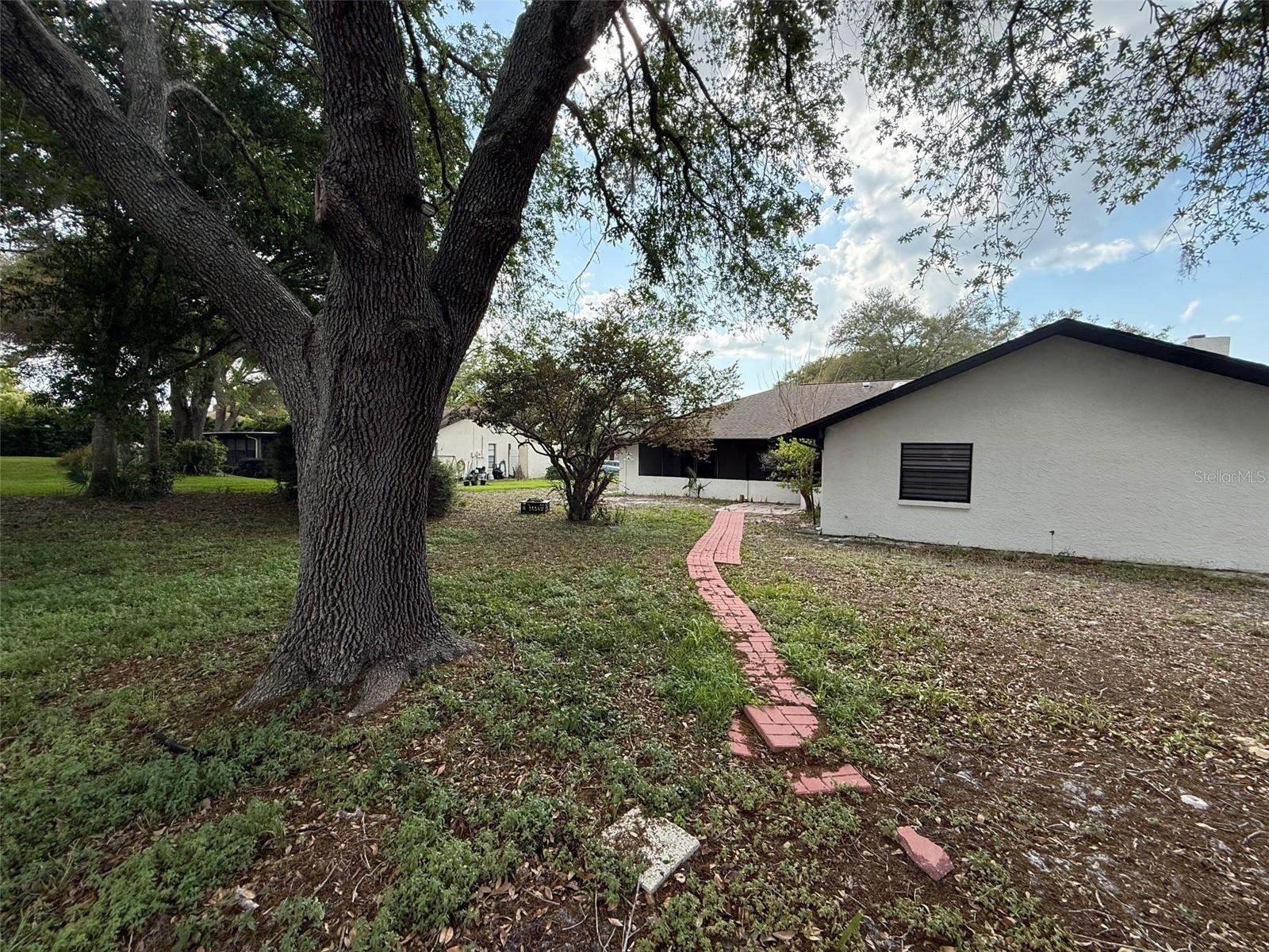5312 SUWANNEE RD, WEEKI WACHEE, FL — photo 18