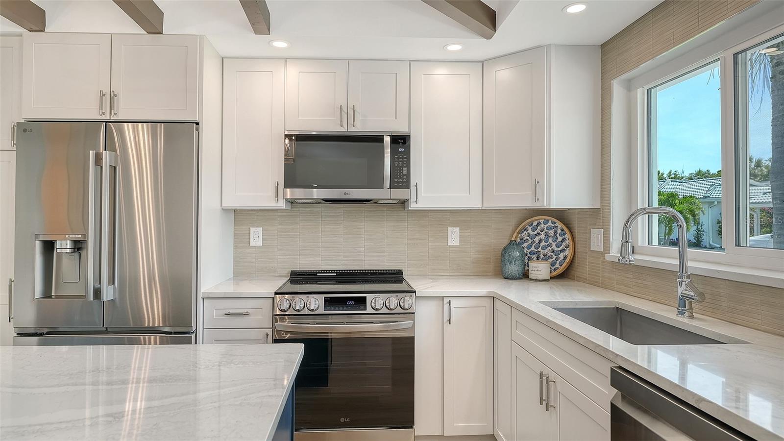 711 SPANISH DR S, LONGBOAT KEY, FL — photo 8