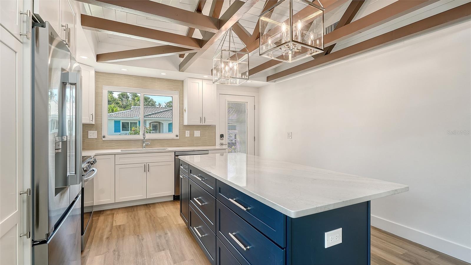 711 SPANISH DR S, LONGBOAT KEY, FL — photo 10