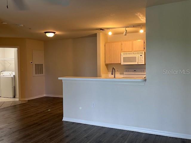 5447 VINELAND RD #1210, ORLANDO, FL — photo 11