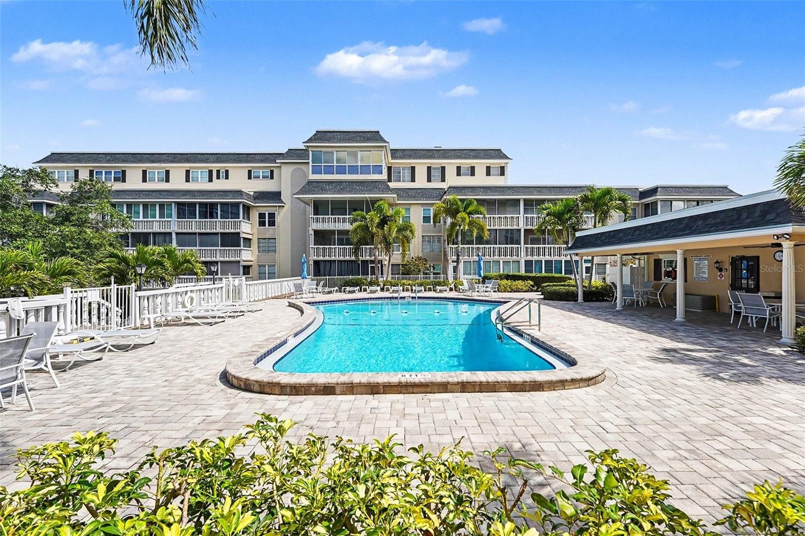 139 BLUFF VIEW DR #104, BELLEAIR BLUFFS, FL — photo 2