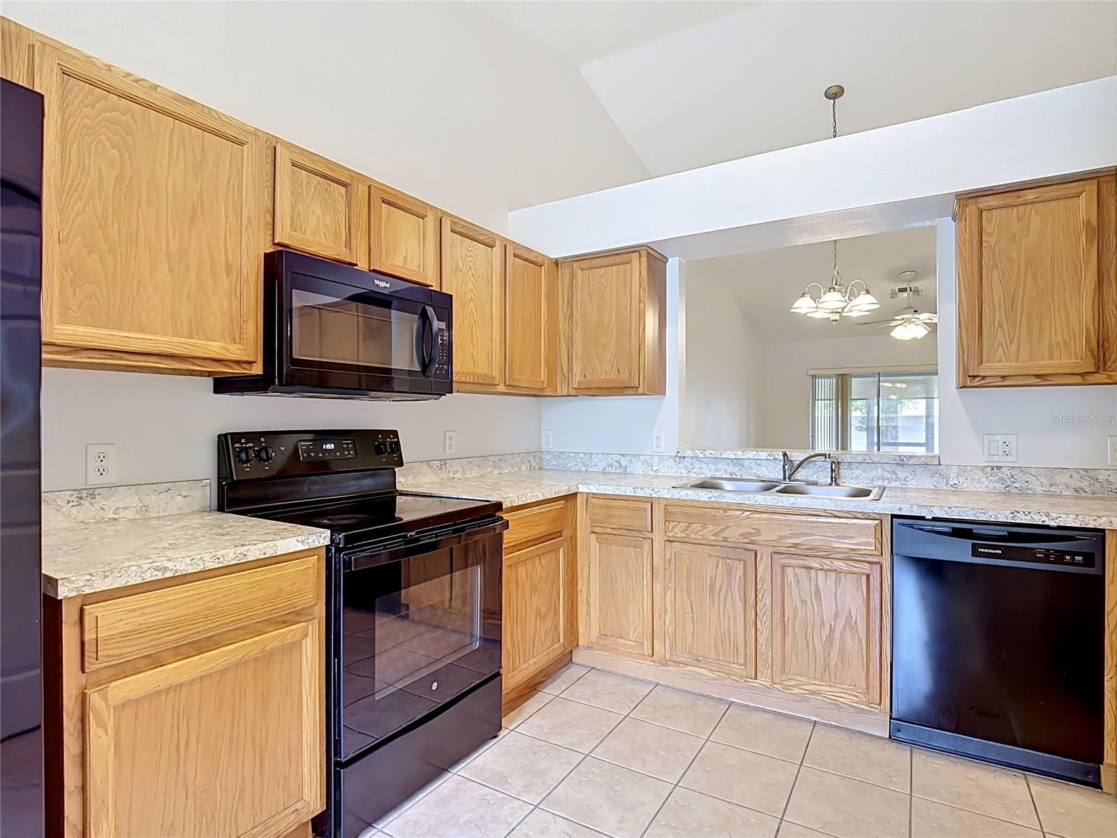 3393 CELENA CIR, ST CLOUD, FL — photo 22