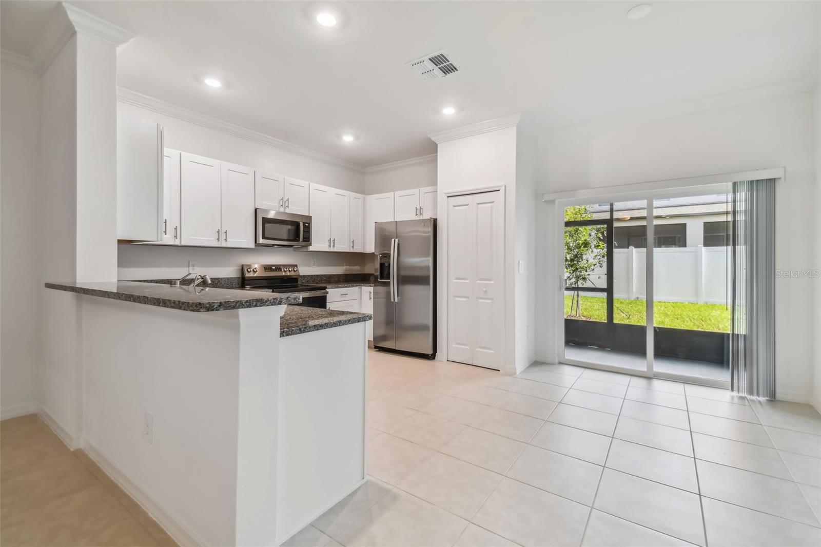 36406 WELL HILL WAY, ZEPHYRHILLS, FL — photo 8