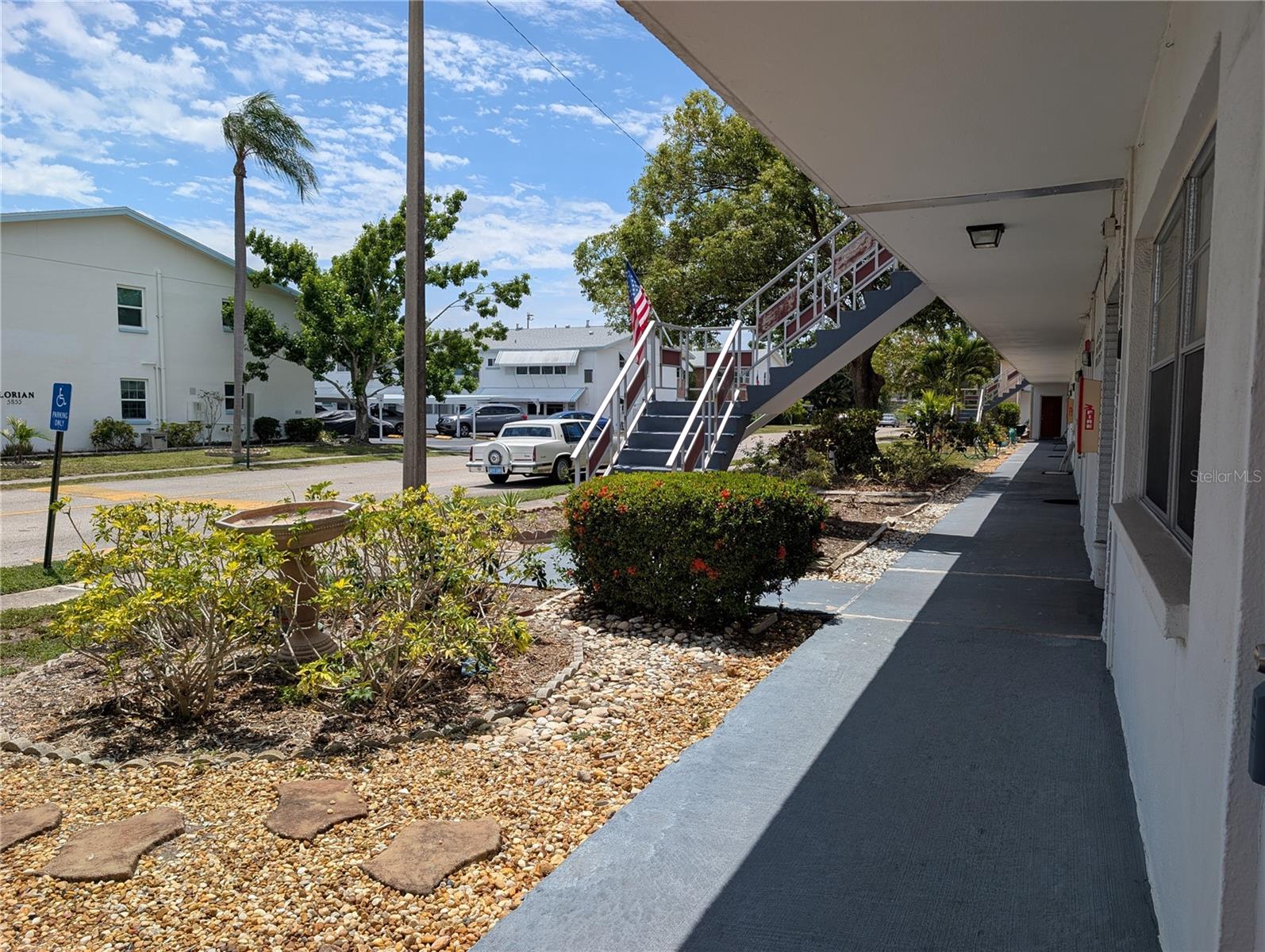 5850 18TH ST N #7, ST PETERSBURG, FL — photo 2