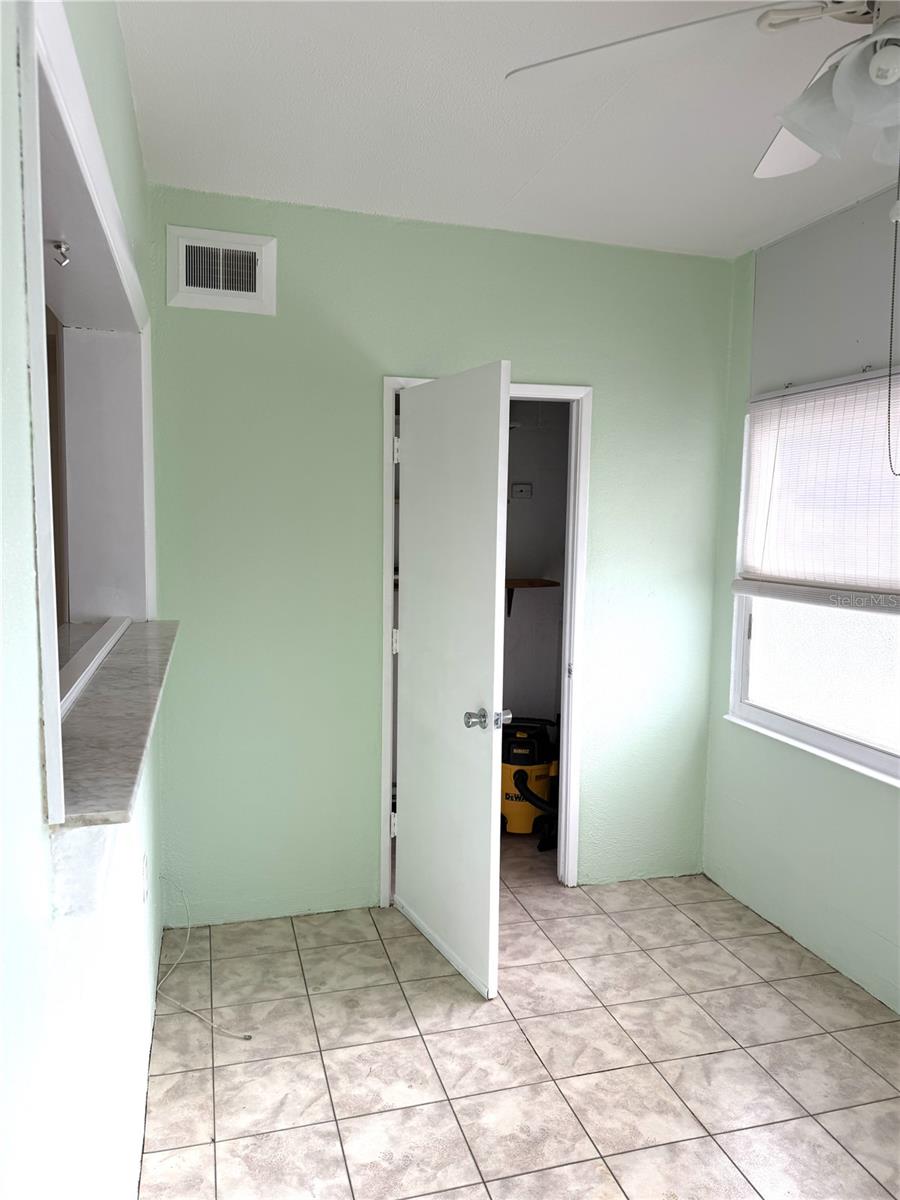 5850 18TH ST N #7, ST PETERSBURG, FL — photo 17