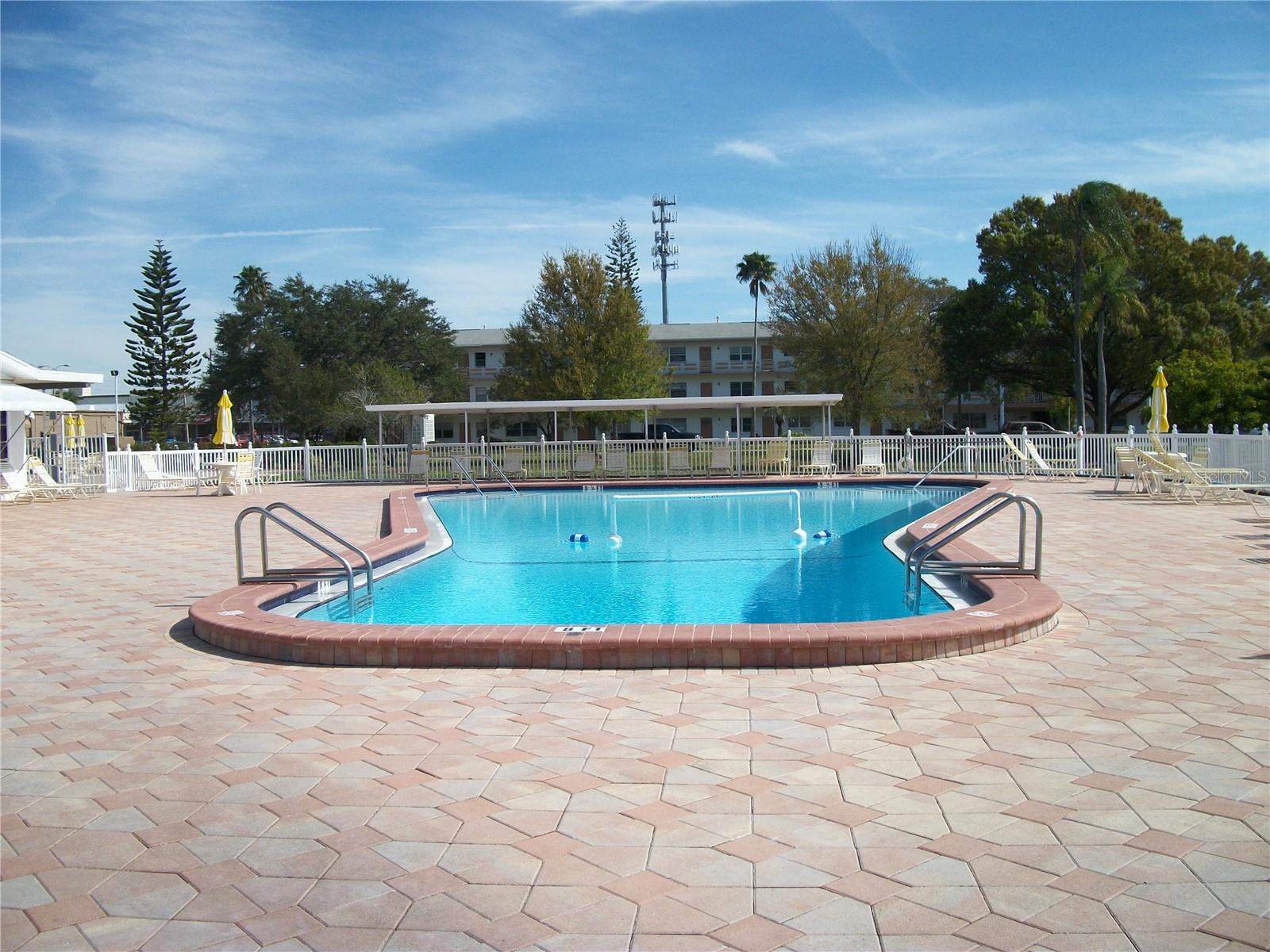 5850 18TH ST N #7, ST PETERSBURG, FL — photo 38