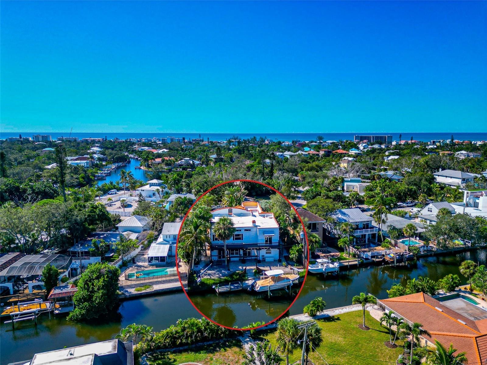 681 AVENIDA DE MAYO, SARASOTA, FL