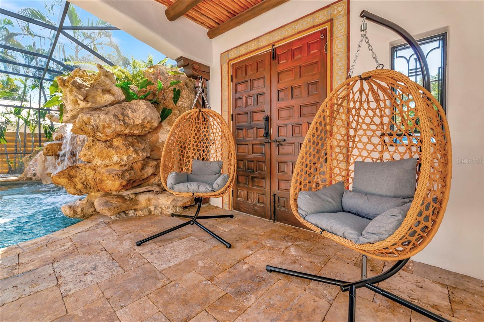 681 AVENIDA DE MAYO, SARASOTA, FL — photo 11
