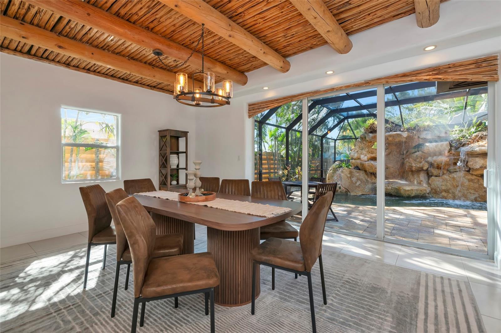 681 AVENIDA DE MAYO, SARASOTA, FL — photo 13