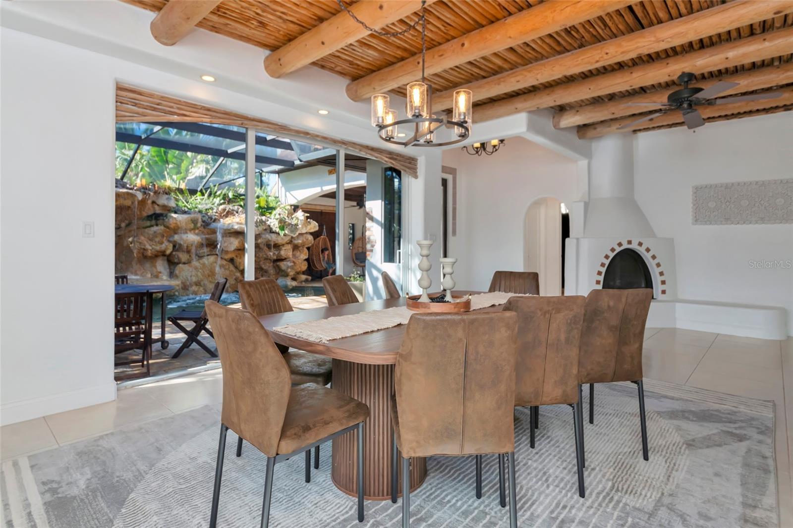 681 AVENIDA DE MAYO, SARASOTA, FL — photo 14