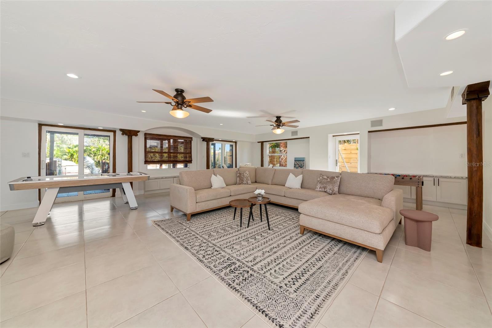 681 AVENIDA DE MAYO, SARASOTA, FL — photo 18